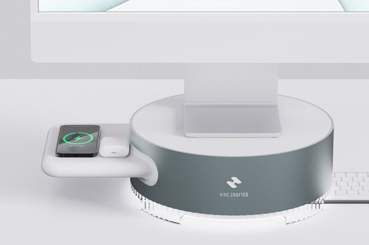 MOLO PC Stand